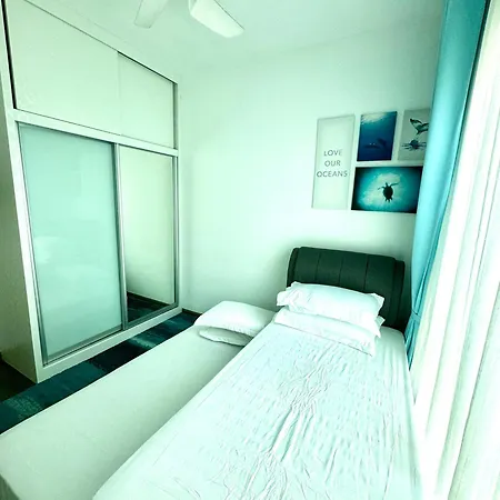 Livistona Luxe Apartment Permatang Pauh Exterior photo