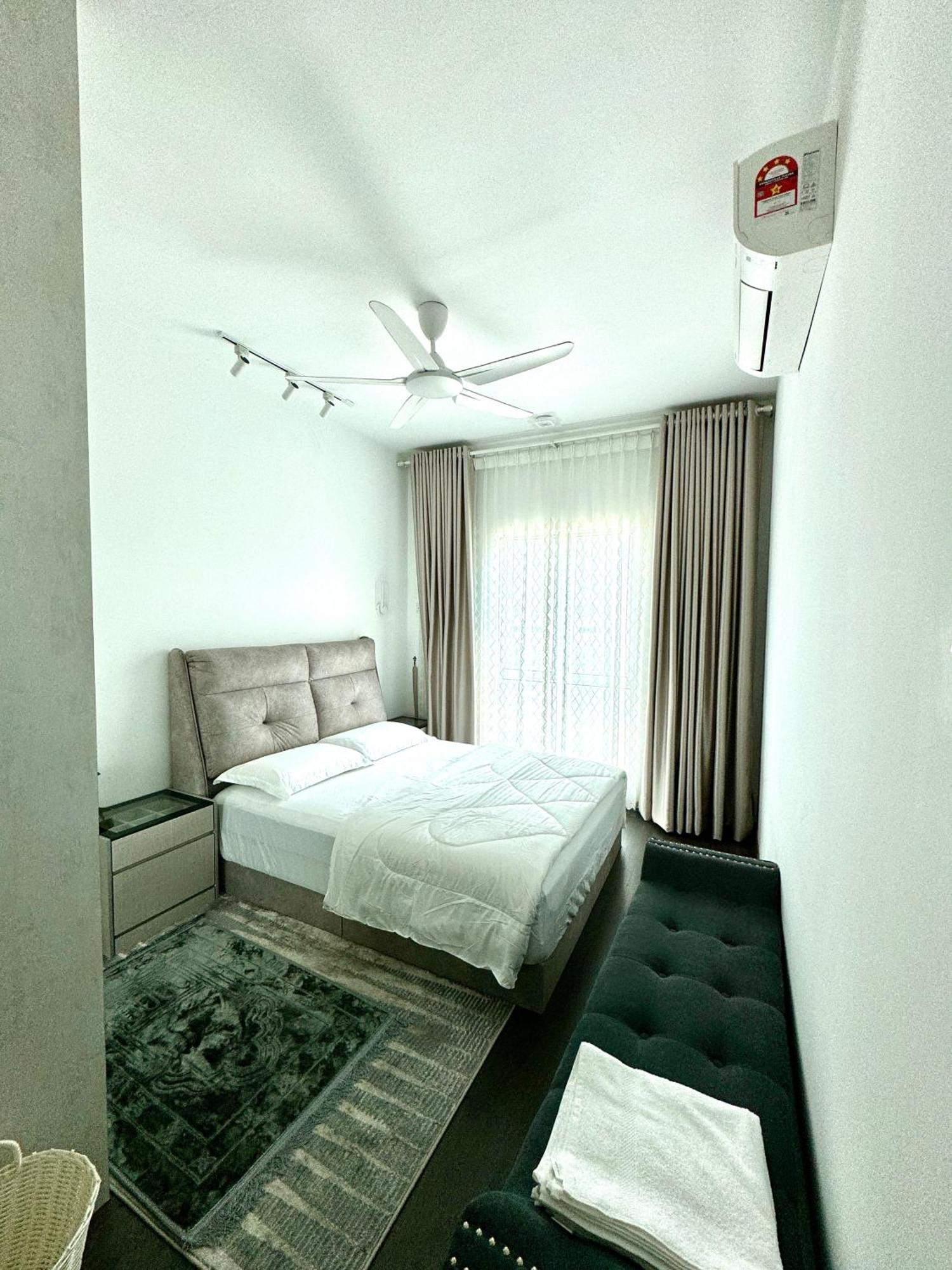 Livistona Luxe Permatang Pauh